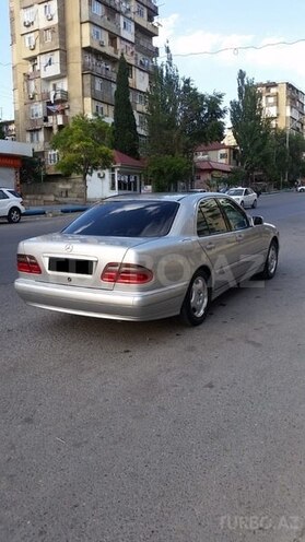 Mercedes E 220 2000, 370,000 km - 2.2 l - Bakı