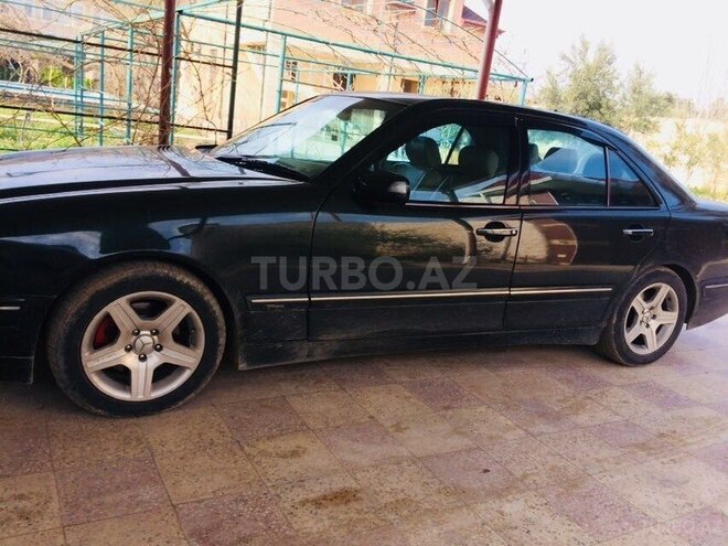 Mercedes E 280 2000, 242,000 km - 2.8 л - Bakı