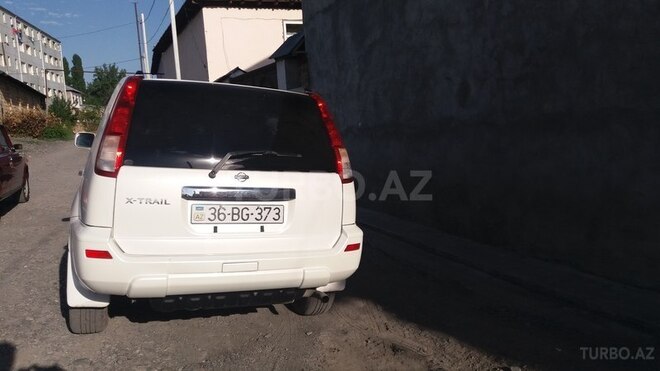 Nissan X-Trail 2000, 195,000 km - 2.0 l - Qəbələ