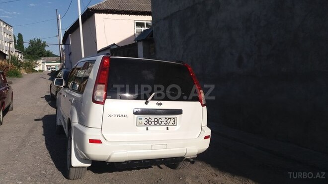 Nissan X-Trail 2000, 195,000 km - 2.0 l - Qəbələ