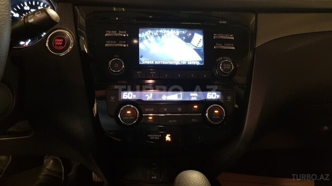 Nissan X-Trail 2016, 25,600 km - 2.5 l - Bakı