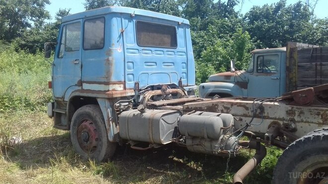 MAZ 54323 1986, 554,223 km - 15.0 л - Quba