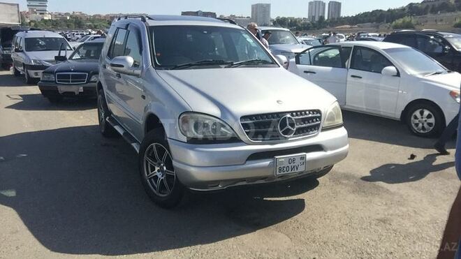 Mercedes ML 320 1999, 227,000 km - 4.3 l - Bakı
