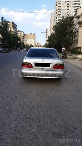 Mercedes E 220 2000, 371,000 km - 2.2 l - Bakı