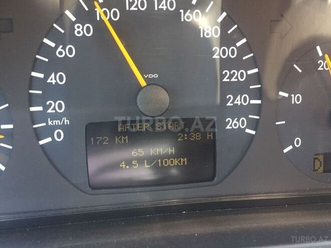 Mercedes E 220 2000, 371,000 km - 2.2 l - Bakı