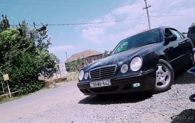 Mercedes E 240 1999, 254,000 km - 2.4 л - Lənkəran