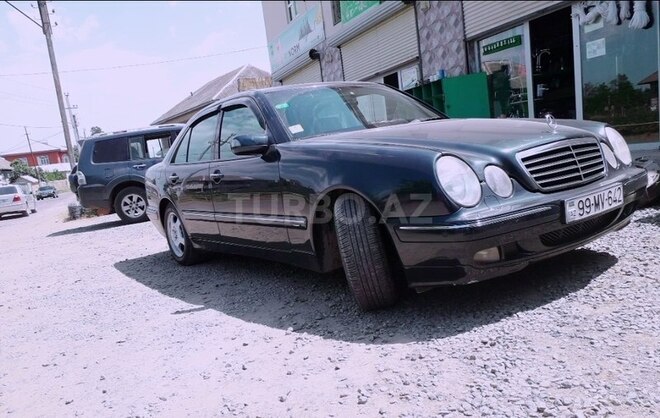 Mercedes E 240 1999, 254,000 km - 2.4 л - Lənkəran