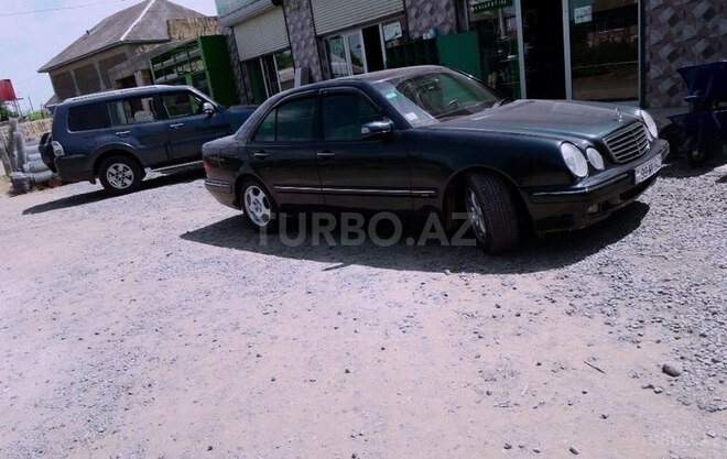 Mercedes E 240 1999, 254,000 km - 2.4 л - Lənkəran