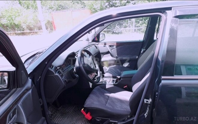 Mercedes E 240 1999, 254,000 km - 2.4 л - Lənkəran