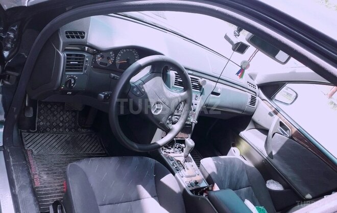 Mercedes E 240 1999, 254,000 km - 2.4 л - Lənkəran
