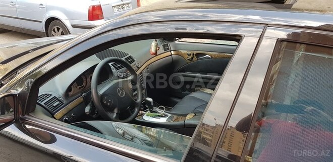 Mercedes E 320 2004, 269,000 km - 3.2 l - Bakı