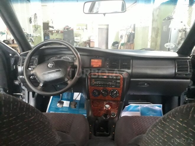 Opel Vectra 1997, 244,020 km - 1.8 l - Şəki