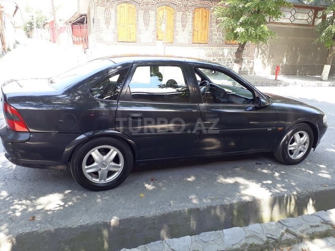 Opel Vectra 1997, 244,020 km - 1.8 l - Şəki