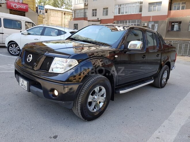 Nissan Navara 2014, 174,000 km - 2.5 l - Bakı