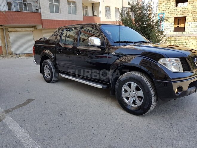 Nissan Navara 2014, 174,000 km - 2.5 l - Bakı