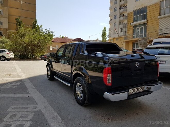 Nissan Navara 2014, 174,000 km - 2.5 l - Bakı