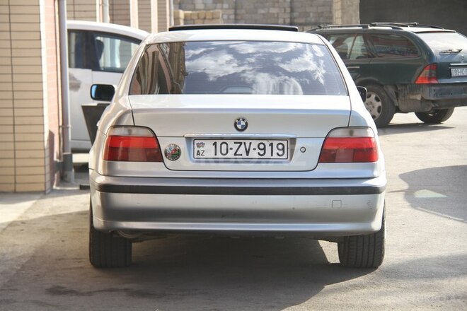 BMW 528 1998, 290,000 km - 2.8 l - Bakı