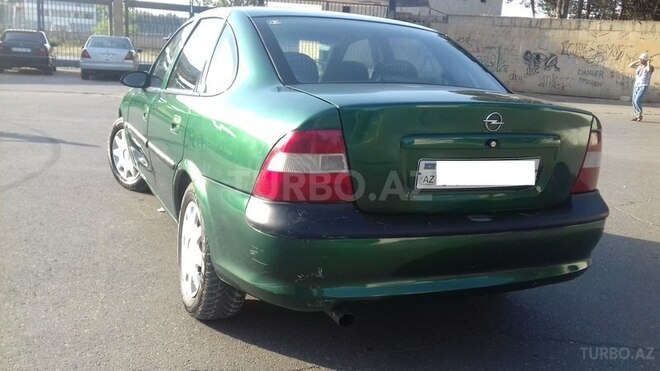 Opel Vectra 1998, 250,000 km - 2.0 l - Sumqayıt