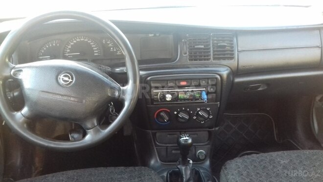 Opel Vectra 1998, 250,000 km - 2.0 l - Sumqayıt