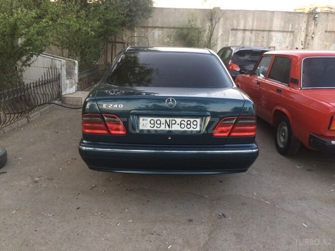 Mercedes E 240 2000, 286,700 km - 2.6 l - Bakı