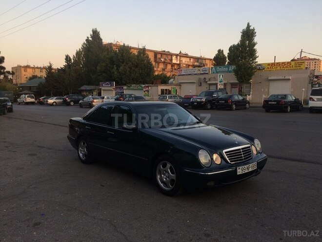 Mercedes E 240 2000, 286,700 km - 2.6 l - Bakı