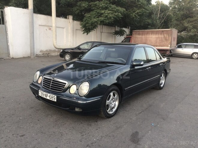 Mercedes E 240 2000, 286,700 km - 2.6 l - Bakı