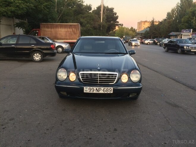 Mercedes E 240 2000, 286,700 km - 2.6 l - Bakı