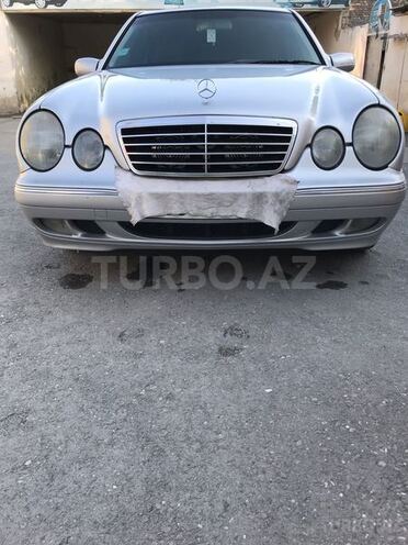 Mercedes E 270 2001, 226,000 km - 2.7 l - Şəki