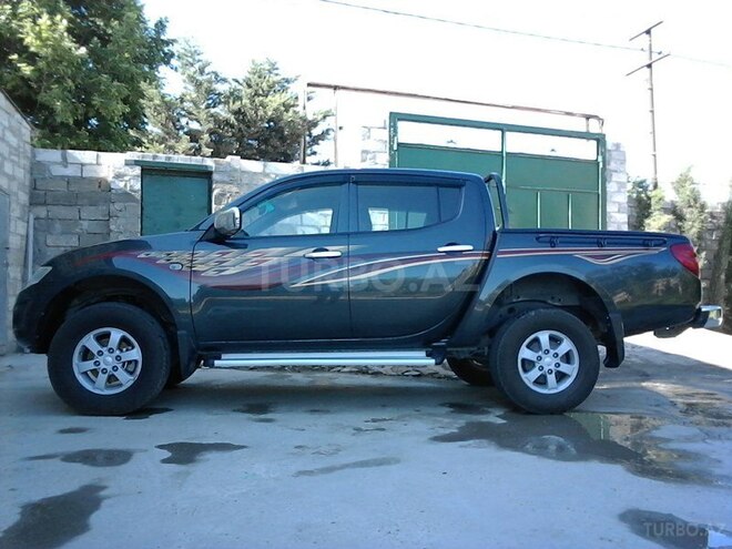 Mitsubishi L200 2012, 103,000 km - 2.5 л - Bakı