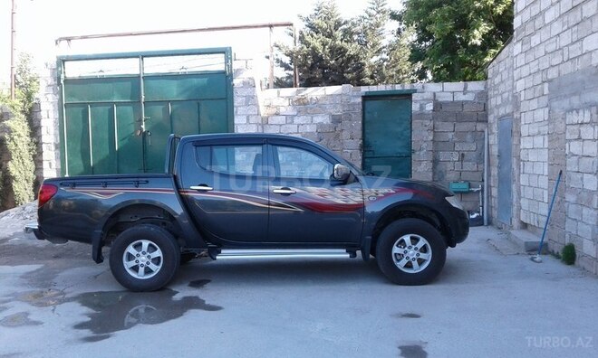Mitsubishi L200 2012, 103,000 km - 2.5 л - Bakı