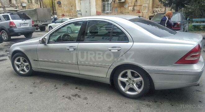 Mercedes C 240 2000, 223,000 km - 2.4 л - Bakı