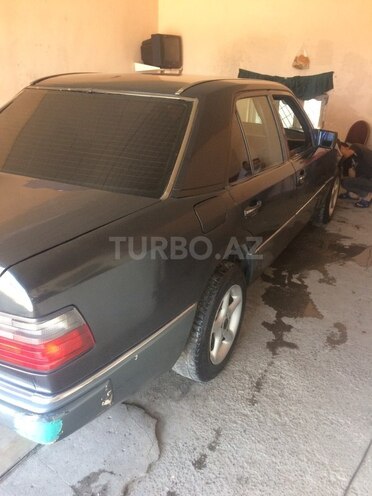 Mercedes E 200 1992, 287,000 km - 2.0 l - Bakı
