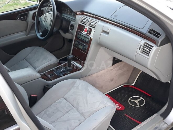 Mercedes E 230 1995, 320,000 km - 2.3 l - Masallı