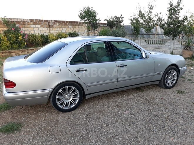 Mercedes E 230 1995, 320,000 km - 2.3 l - Masallı