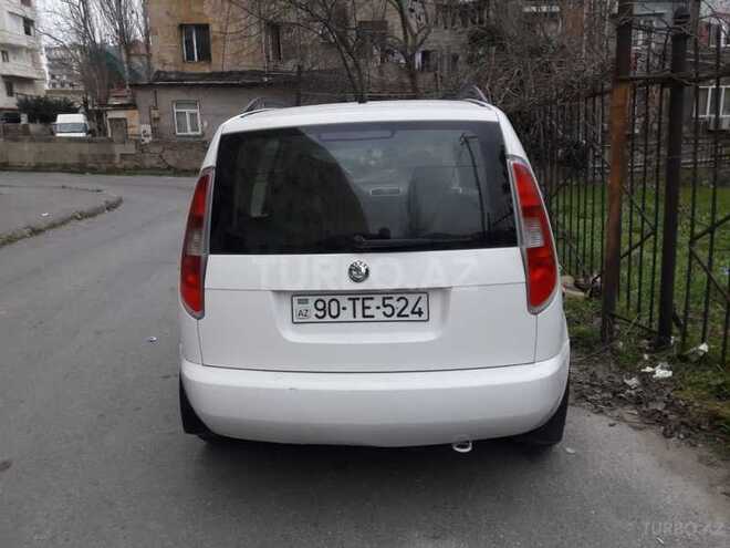 Skoda Praktik 2011, 200,000 km - 1.4 l - Bakı