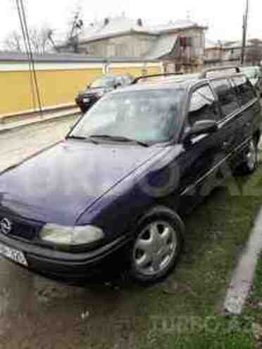 Opel Astra 1996, 250,000 km - 1.6 л - Qusar