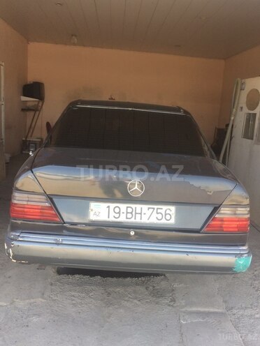 Mercedes E 200 1991, 302,300 km - 2.0 l - Bakı