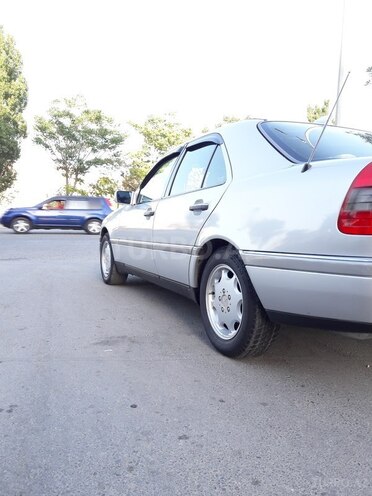 Mercedes C 200 1995, 251,000 km - 2.0 l - Bakı