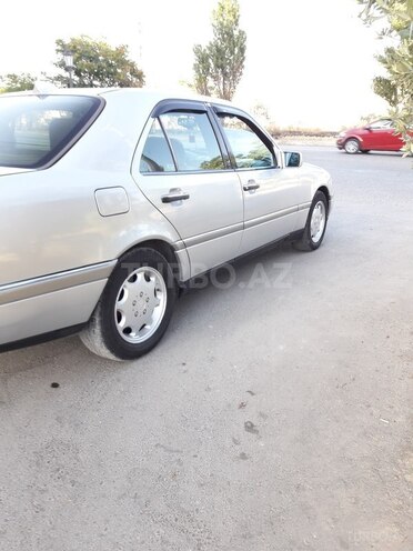 Mercedes C 200 1995, 251,000 km - 2.0 l - Bakı