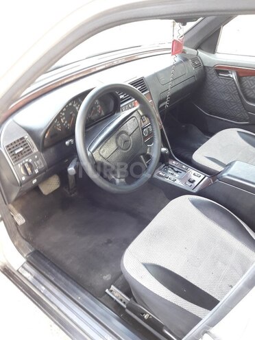 Mercedes C 200 1995, 251,000 km - 2.0 l - Bakı