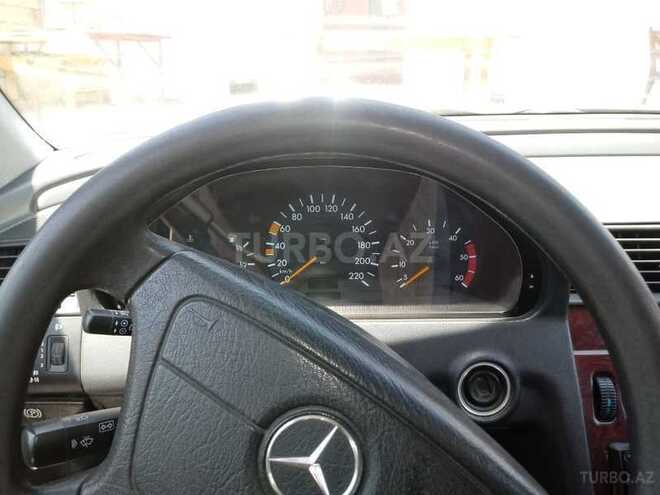 Mercedes C 220 1999, 315,000 km - 1.1 l - Bakı