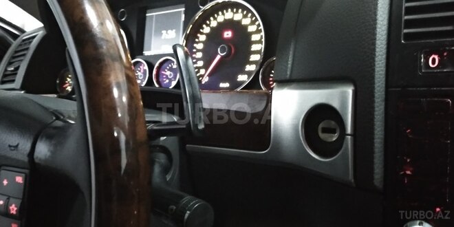 Volkswagen Touareg 2005, 145,000 km - 3.2 l - Bakı