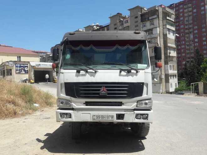 HOWO Sinotruk 2011, 137,560 km - 15.0 l - Bakı