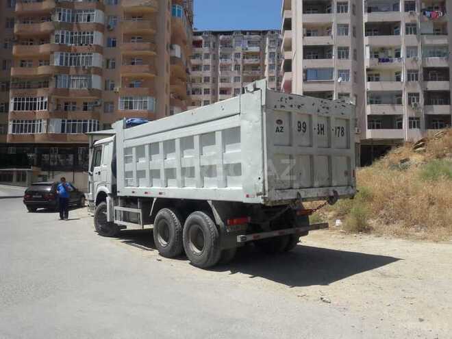 HOWO Sinotruk 2011, 137,560 km - 15.0 l - Bakı