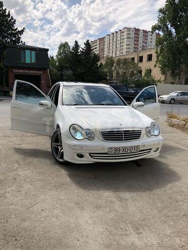 Mercedes C 320 2001, 350,000 km - 3.2 l - Bakı