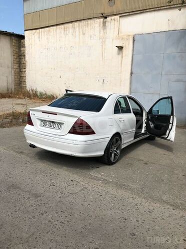 Mercedes C 320 2001, 350,000 km - 3.2 l - Bakı