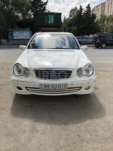 Mercedes C 320 2001, 350,000 km - 3.2 l - Bakı