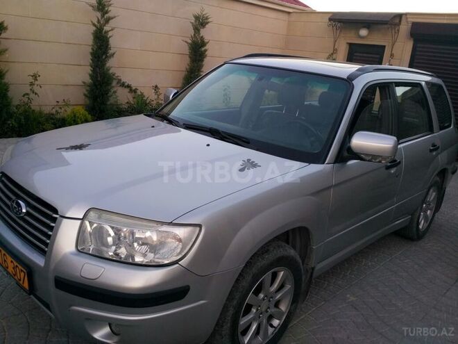 Subaru Forester 2007, 110,000 km - 2.0 л - Bakı