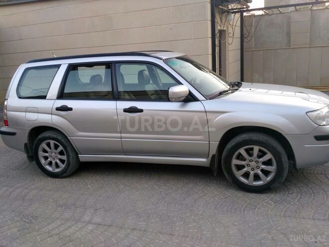 Subaru Forester 2007, 110,000 km - 2.0 л - Bakı