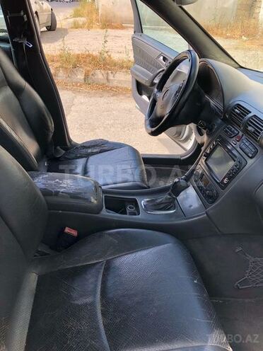 Mercedes C 320 2001, 350,000 km - 3.2 l - Bakı
